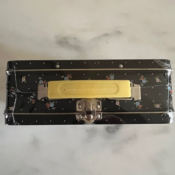 Vtg Mary Engelbreit Tin Lunch Box/Storage Box - Picture 4 of 5